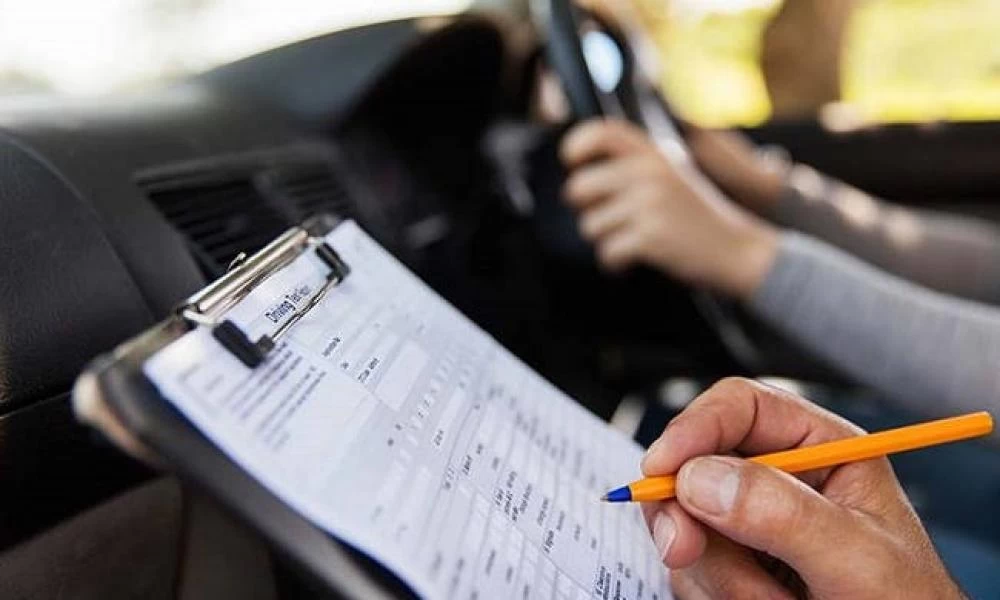Μειώθηκαν οι λίστες αναμονής για τη θεωρητική εξέταση υποψηφίων οδηγών